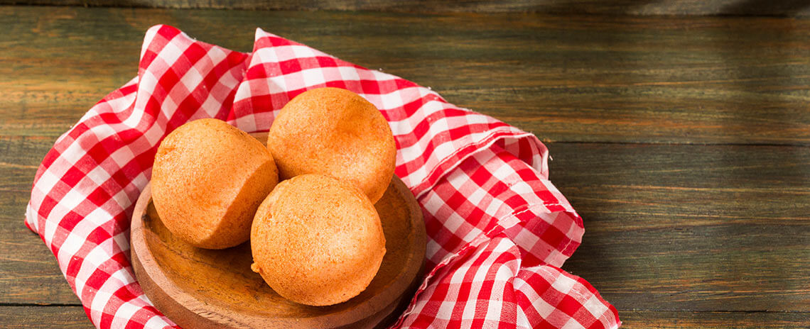 Buñuelos con Queso Blanco