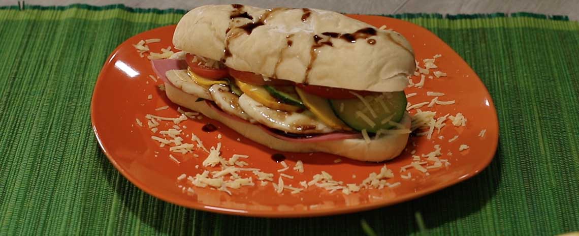 SANDUCHE AL ESTILO ITALIANO